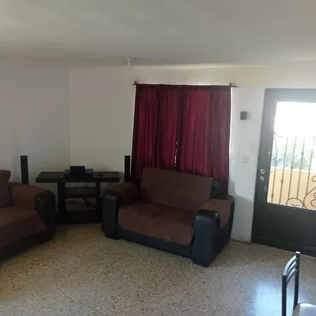 Acogedor Departamento Con Estacionamiento Gratuito Apartment